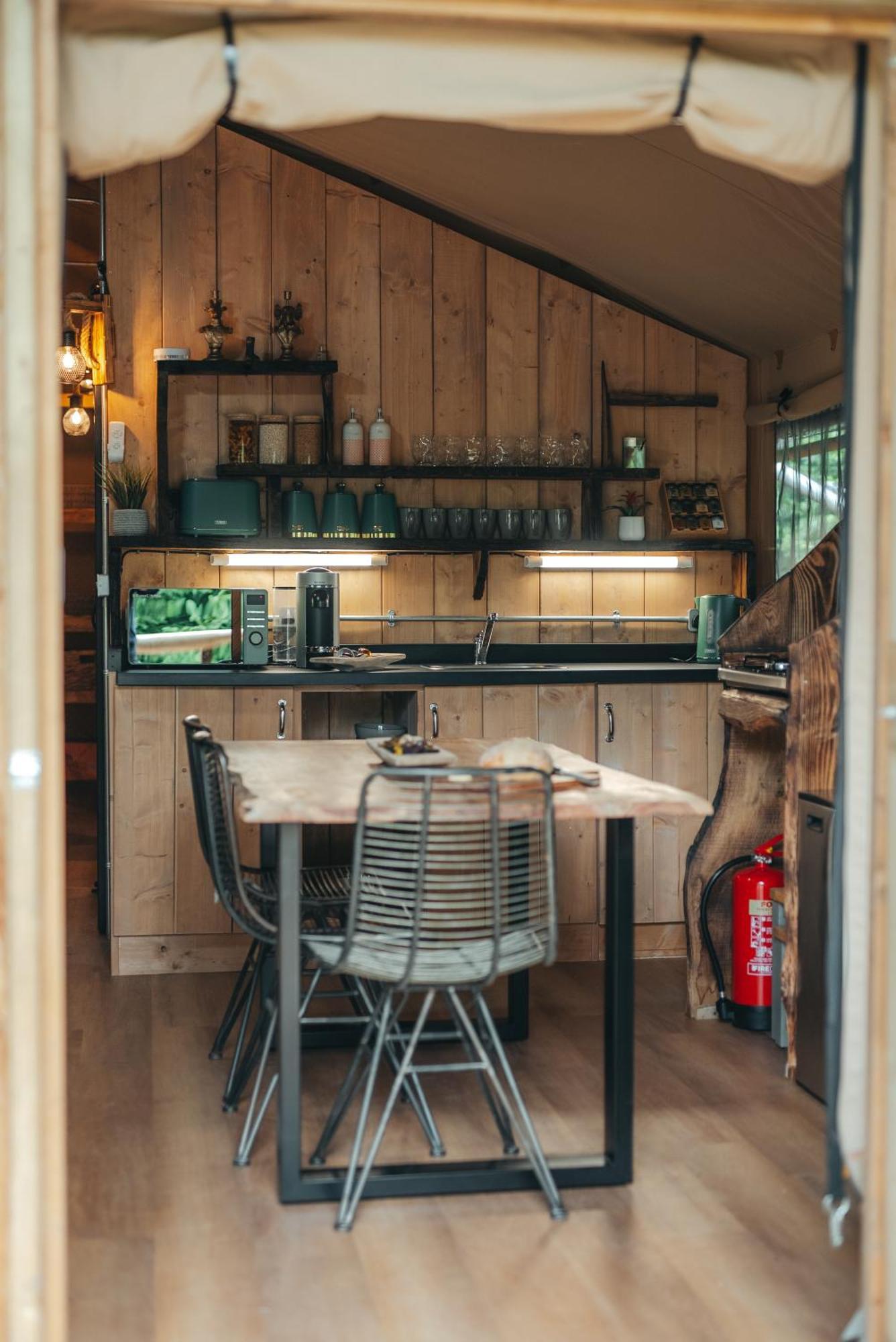 Cosy Forest Lodge Penrhos  Dış mekan fotoğraf